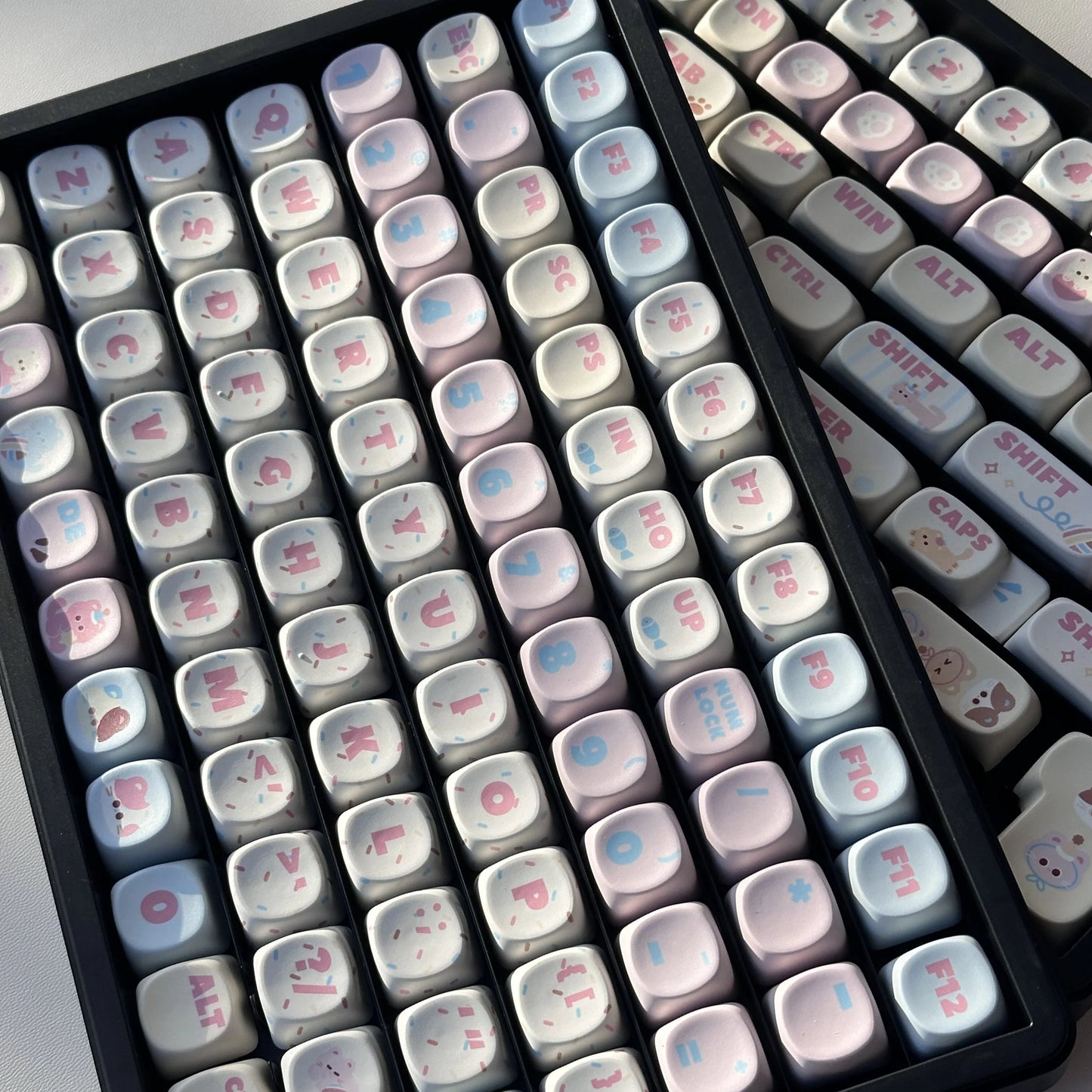Kawaii Cat Party Keycap Set