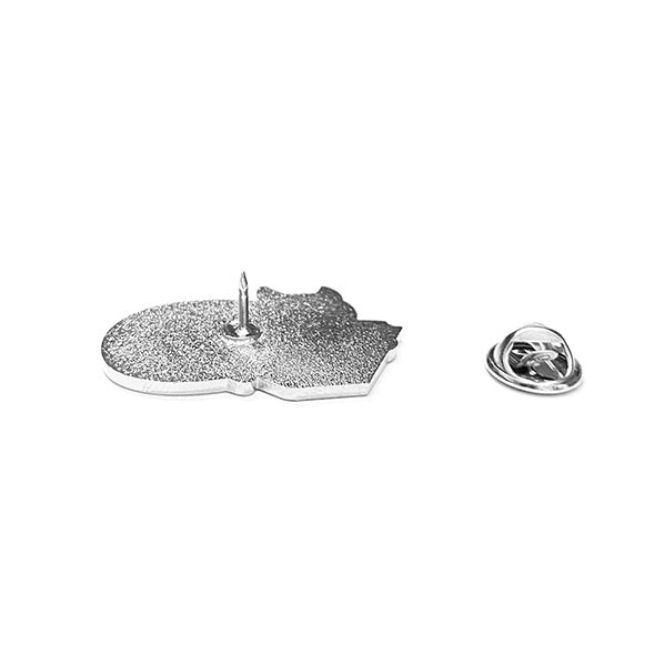 magic cat pin's back with a metal backing