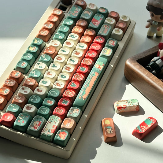Cute Xmas cat keycap set with gingerbread colors, perfect for gamer girls and cat lovers.