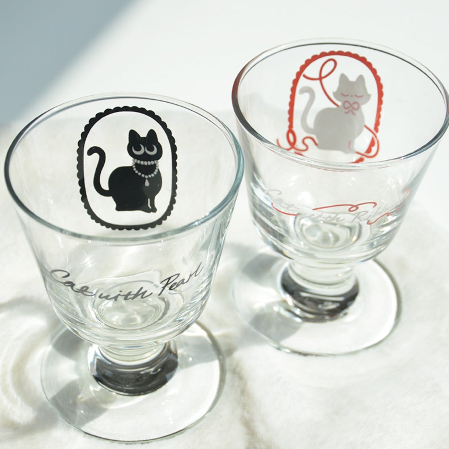 Elegant Cat Series Wine Glass, Black cat with pearl necklace, White Cat with Red Bow, pawsome gift for cat lovers