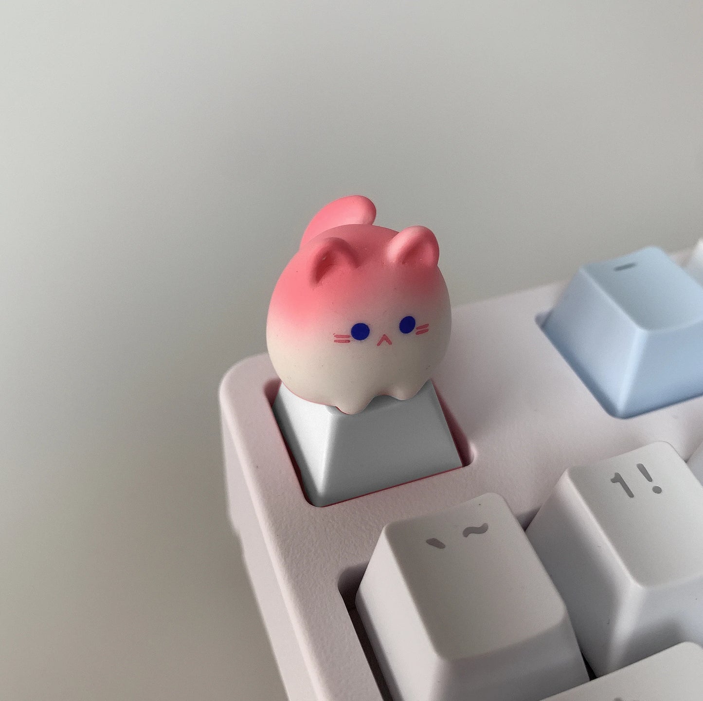 Gradient Pink Cat Mechanical Keyboard Keycap