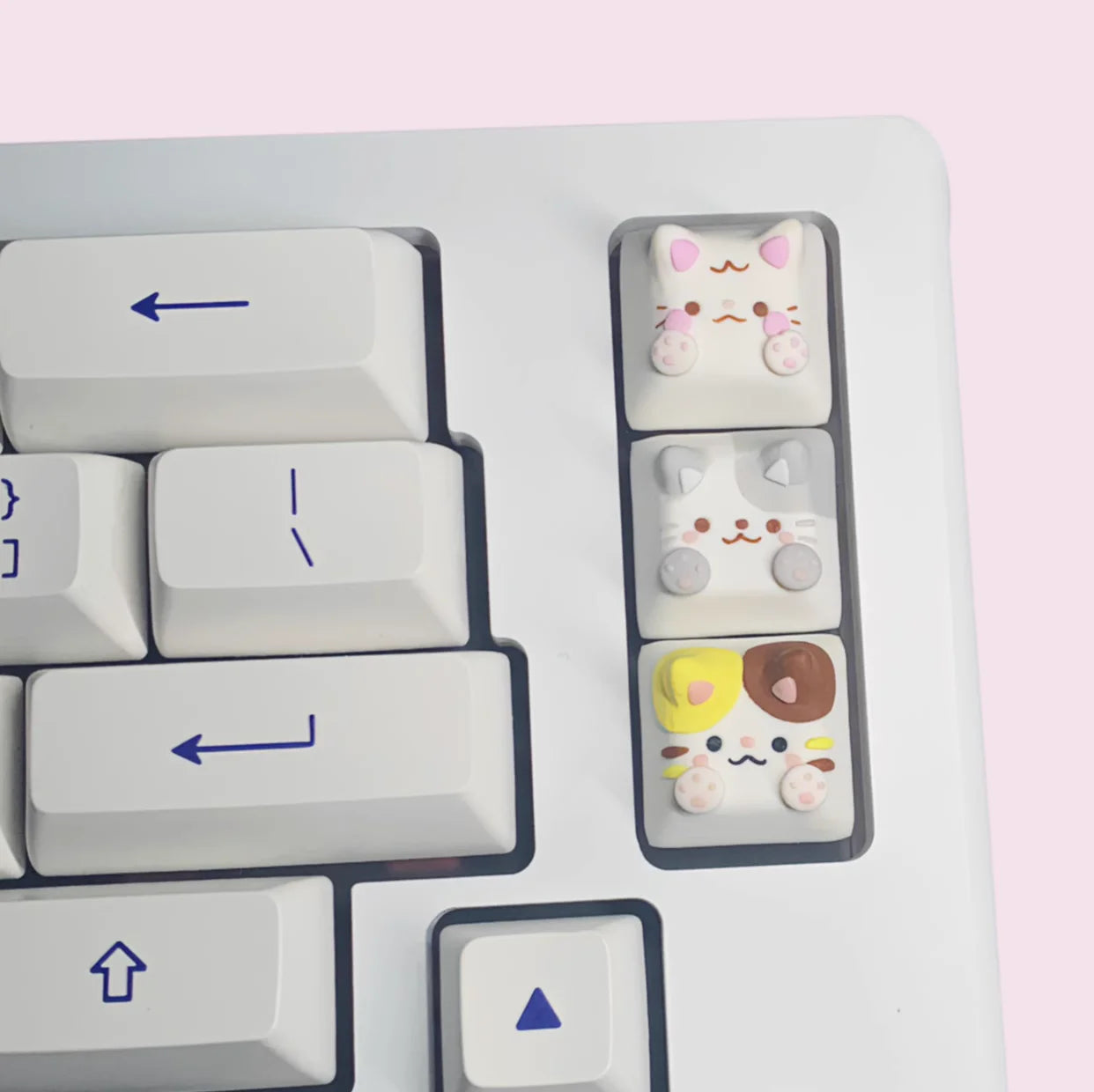 Handmade DSA Cat Mechanical Keyboard Keycap, White Cat, Tabby Cat, and Calico Cat on a White Keyboard