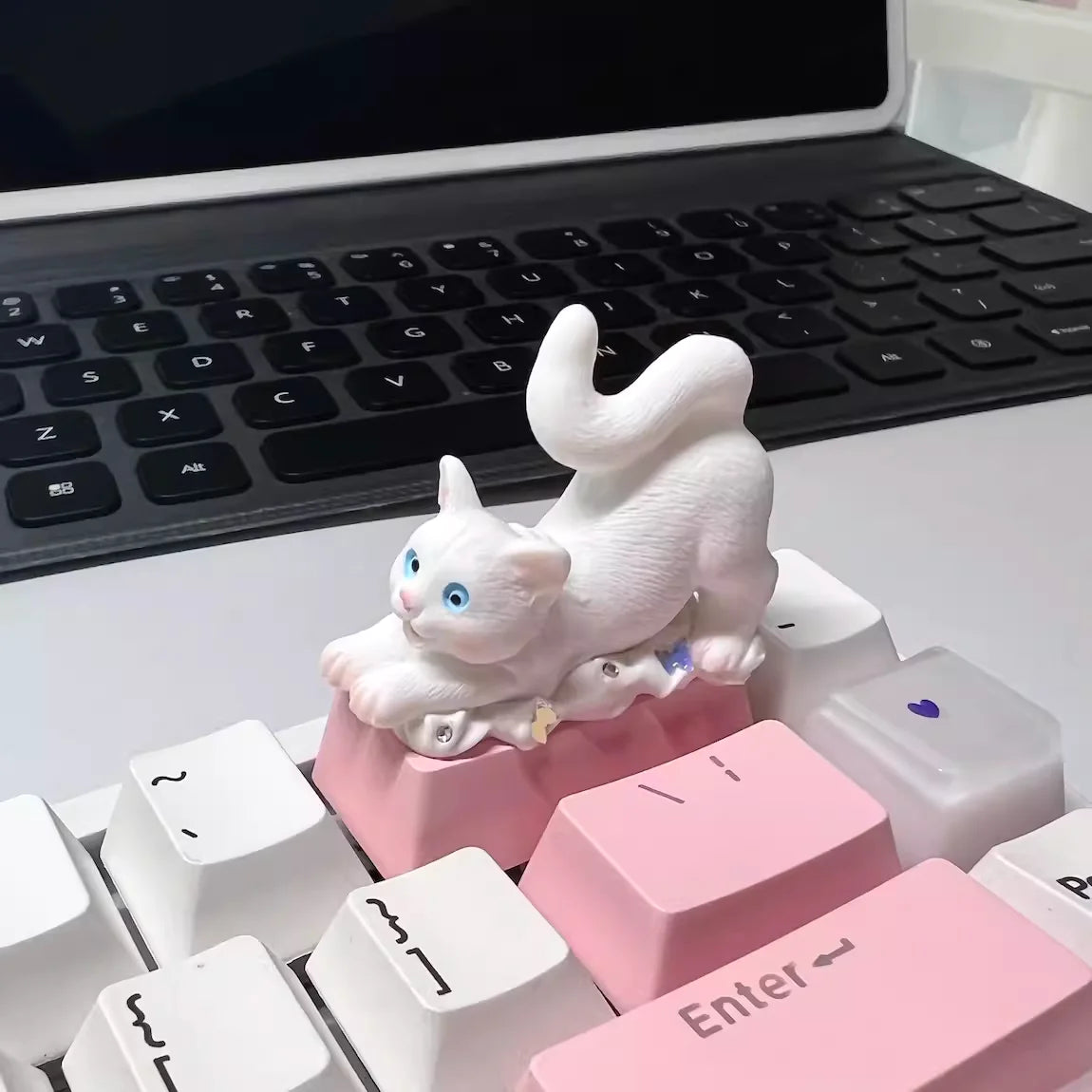 Handmade Cotton White Cat Mechanical Keyboard Backspace Keycap with a White Cloud & Pink Cap Base