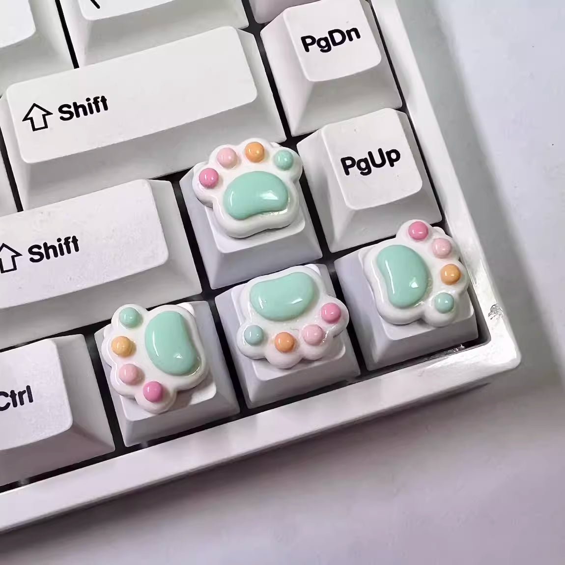 Colorful Cat Paw Arrow Keys Mechanical Keyboard Keycap Green Paw White Key Caps