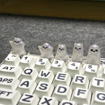 Adorable polymer clay keycap for mechanical keyboards, perfect for gamer girls and cat lovers.