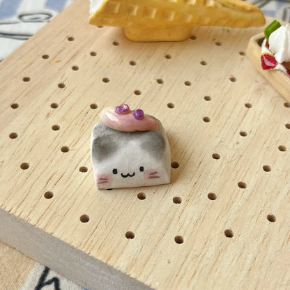 Cute MeowSushi Polymer Clay Keycap with sushi cat design, perfect for gamers and cat lovers looking to customize their keyboard.