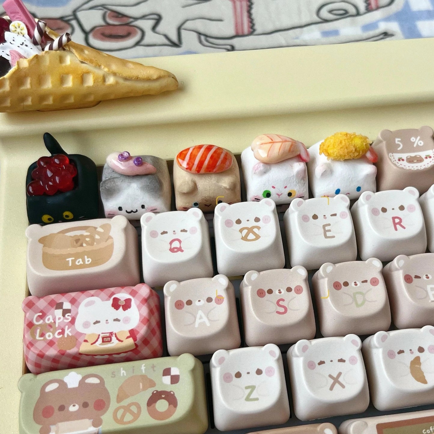 Adorable MeowSushi Keycap featuring a cute sushi cat made from polymer clay, a fun accessory for gamer girls and cat lovers.